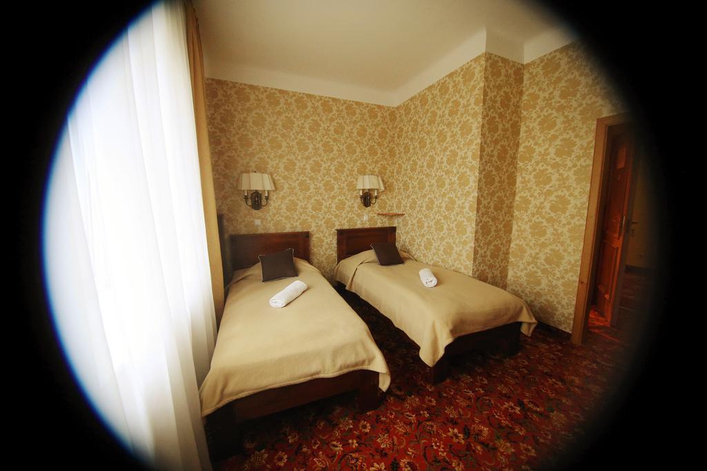 Hotel Płock Kültér fotó