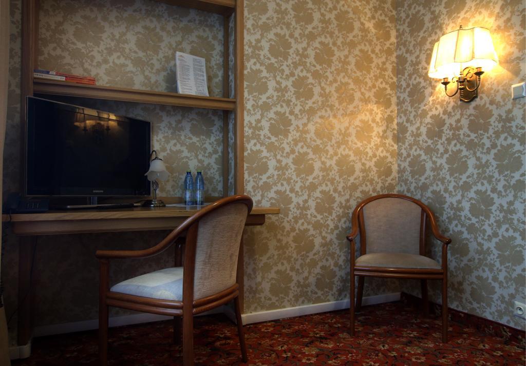 Hotel Płock Kültér fotó