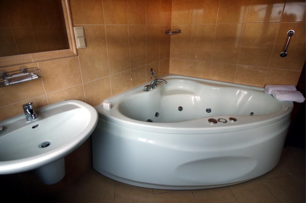 Hotel Płock Kültér fotó