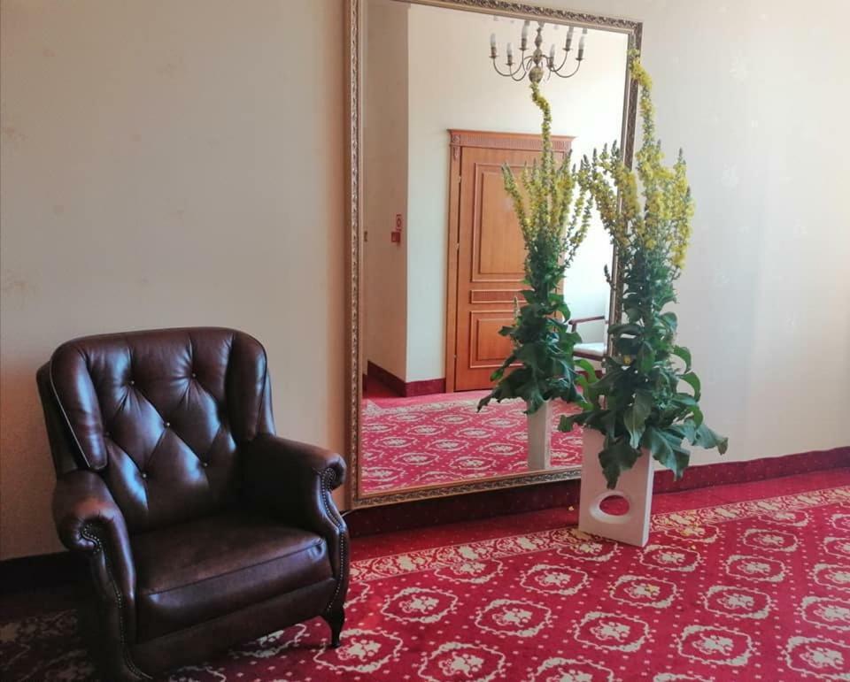 Hotel Płock Kültér fotó